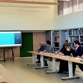 akademichni-biblioteki_280x280_crop_478b24840a