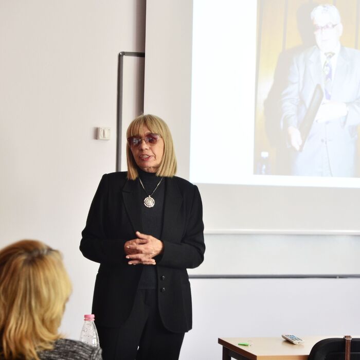 valeriya-fol-nbu_700x700_crop_478b24840a