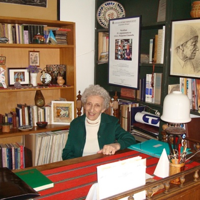 magdalina-stancheva-v-doma-i-kopie_700x700_crop_478b24840a