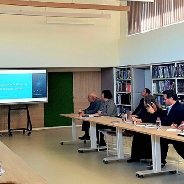 akademichni-biblioteki_700x700_crop_478b24840a