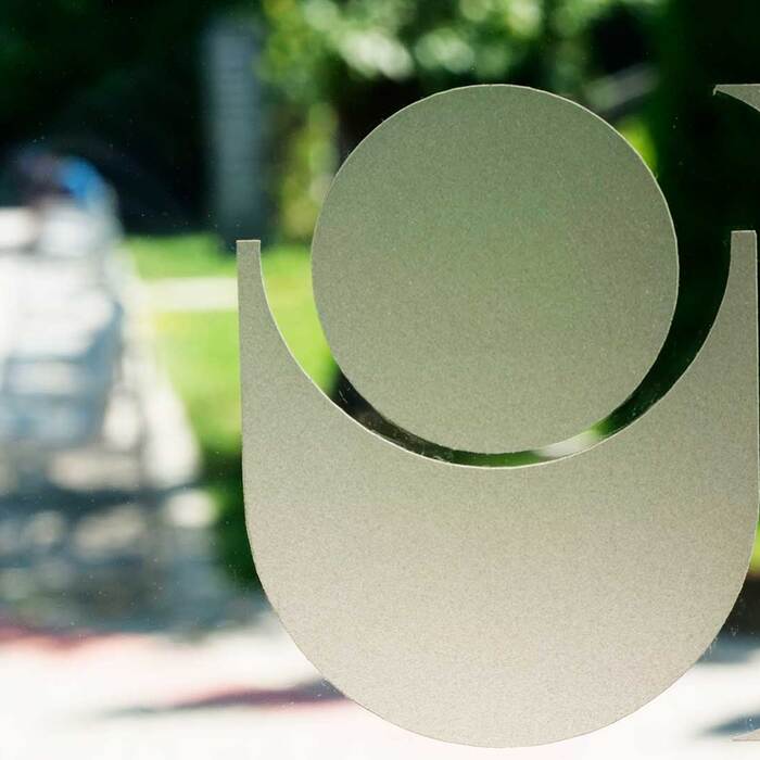 bookshop2_700x700_crop_478b24840a