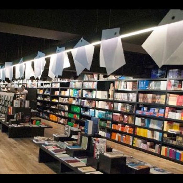 centur_700x700_crop_478b24840a