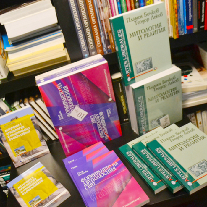 photo-2_700x700_crop_478b24840a