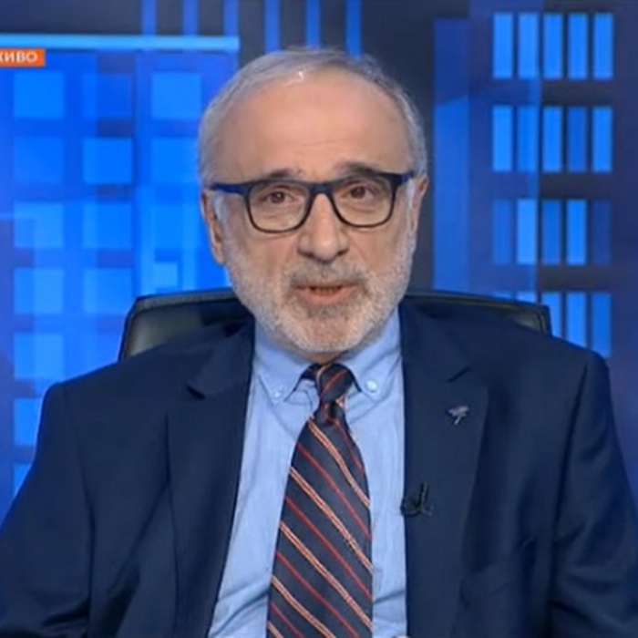 100_700x700_crop_478b24840a