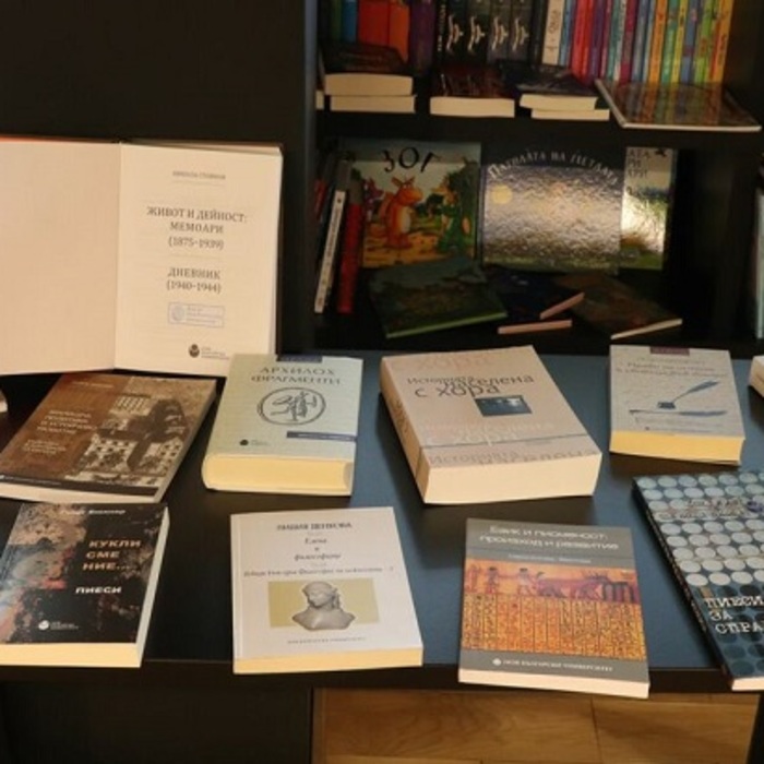 04-nbu_700x700_crop_478b24840a