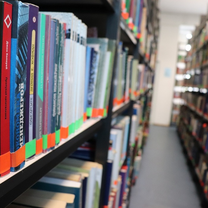 02-09-diplomni-raboti_700x700_crop_478b24840a