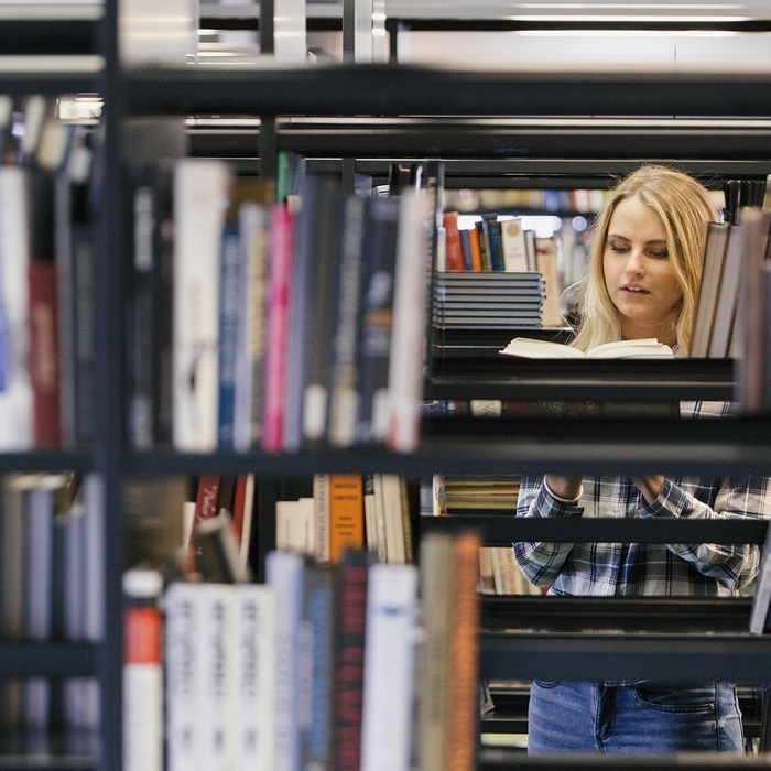 seminar-20-05_700x700_crop_478b24840a